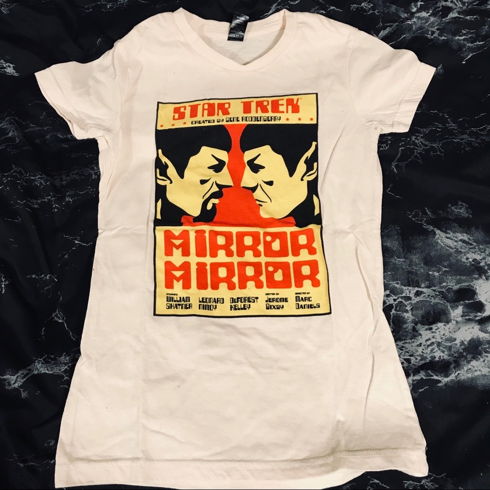 Loot Crate Exclusive Star Trek Women’s Tshirt